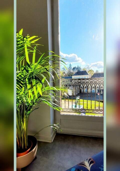 Spacieux T3 Au Pied Des Thermes Neris-les-Bains Luaran gambar
